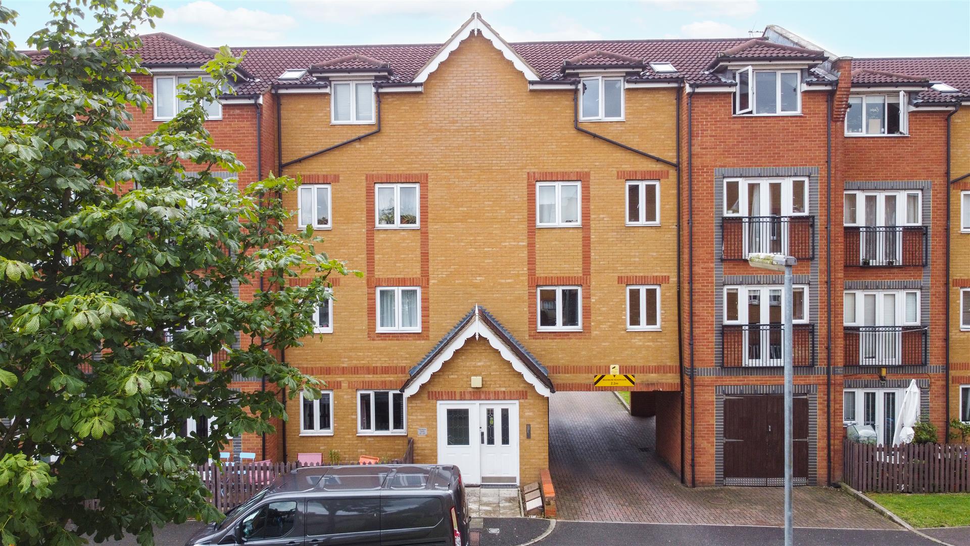 Foundry Gate, WALTHAM CROSS Lanes Estate Agents